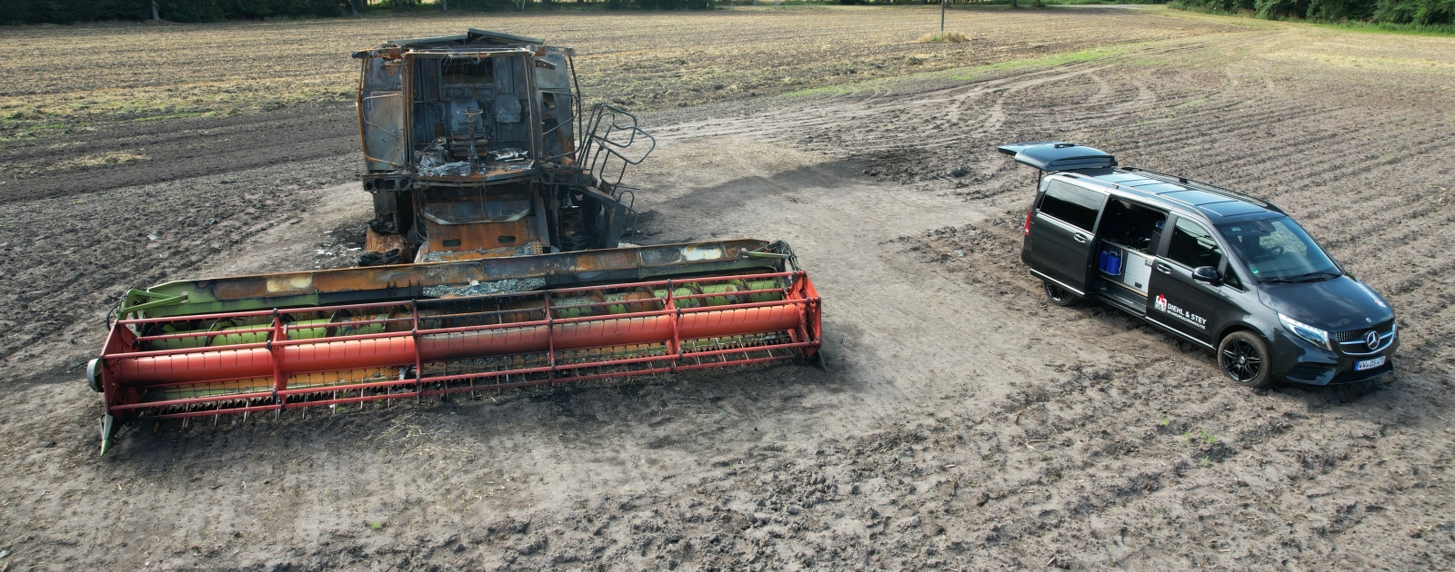  Brand Mähdrescher Feldhäcksler